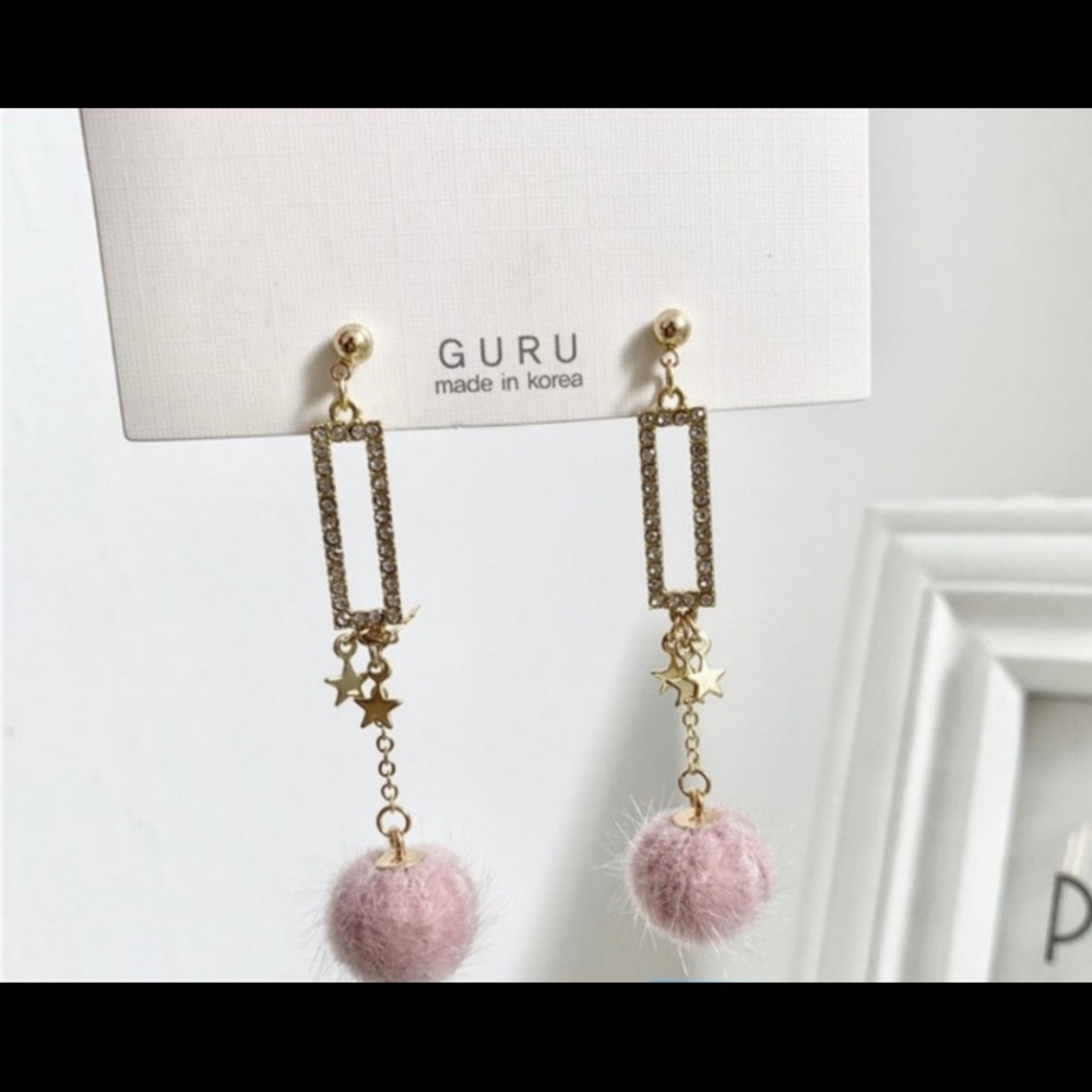 🆕️pompom drop faux rhinestones earrings